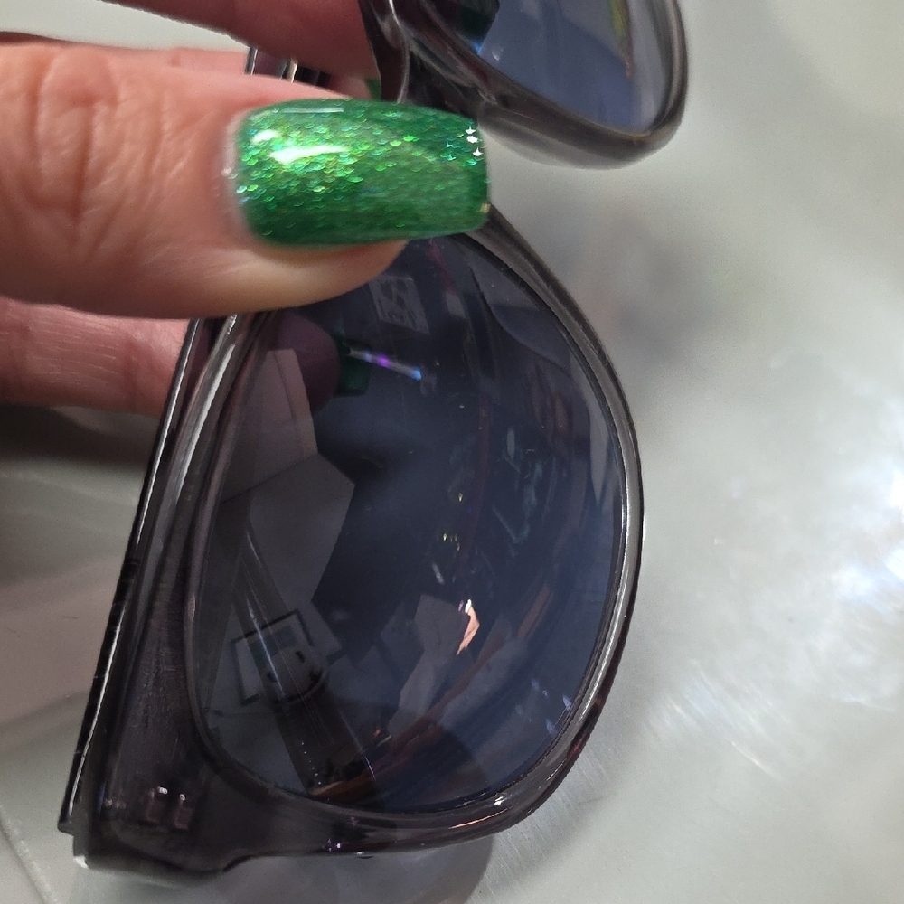 Vera Wang Sunglasses with Studded Detail - Picture 7 of 8